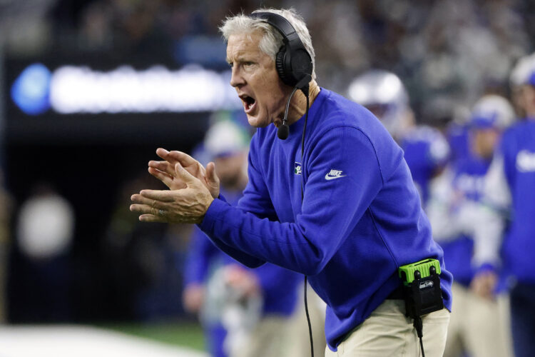 Las Vegas Raiders agree to hire 73-year-old Pete Carroll as their head